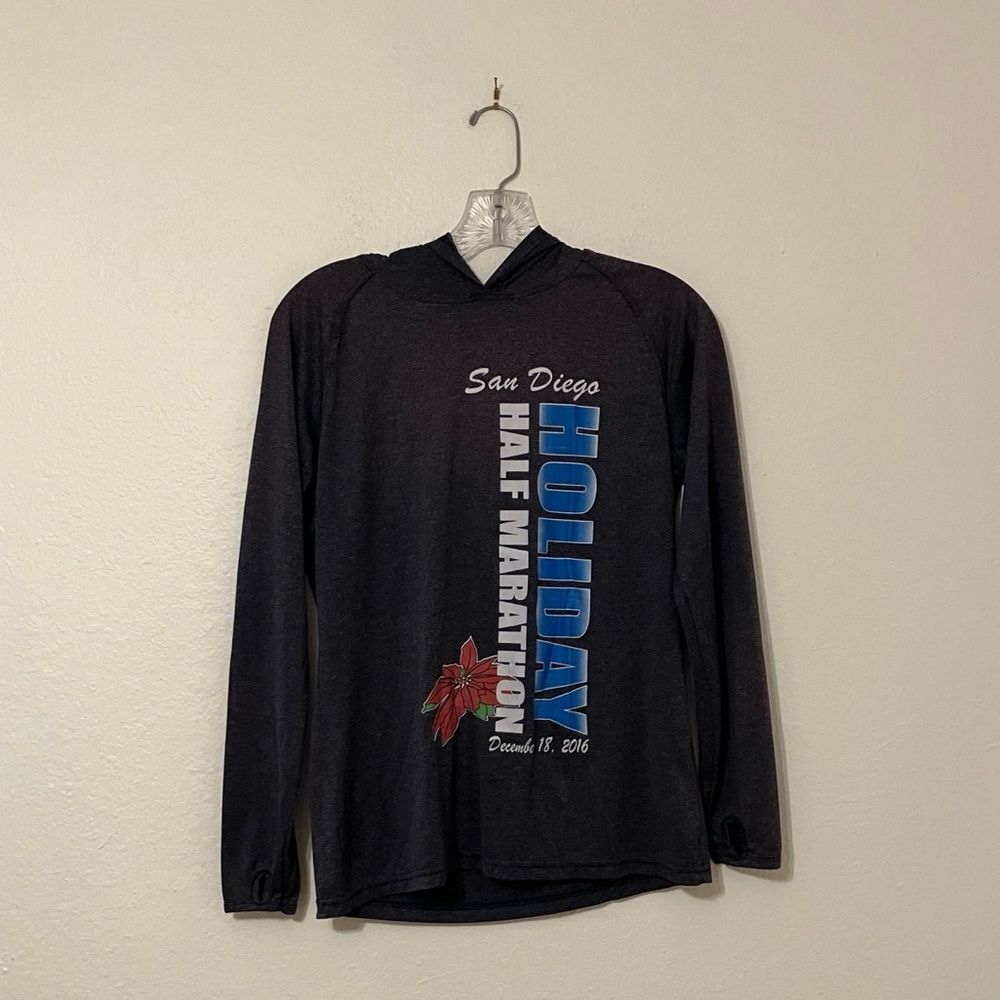 2016 Holiday Half Marathon Technical T-Shirt